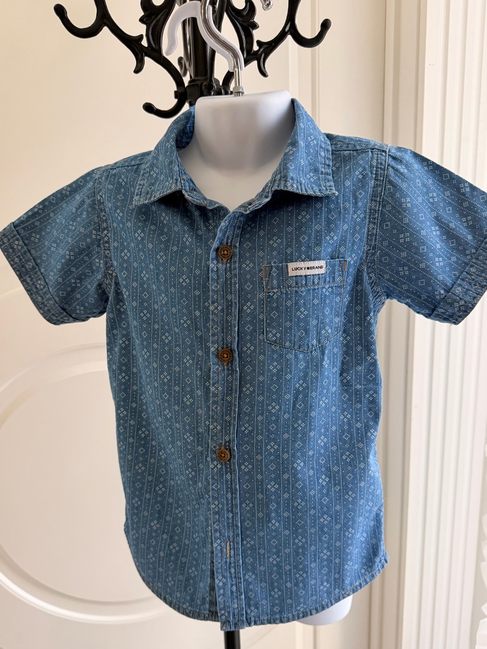 Lucky Brand Toddler boys Blue Short-Sleeve Patterned Button-Down Shirt 4T